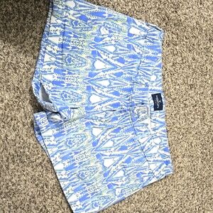 American Eagle Blue and White Patterned Shorts 10